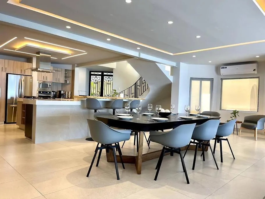 Casa F Villa Cancun
